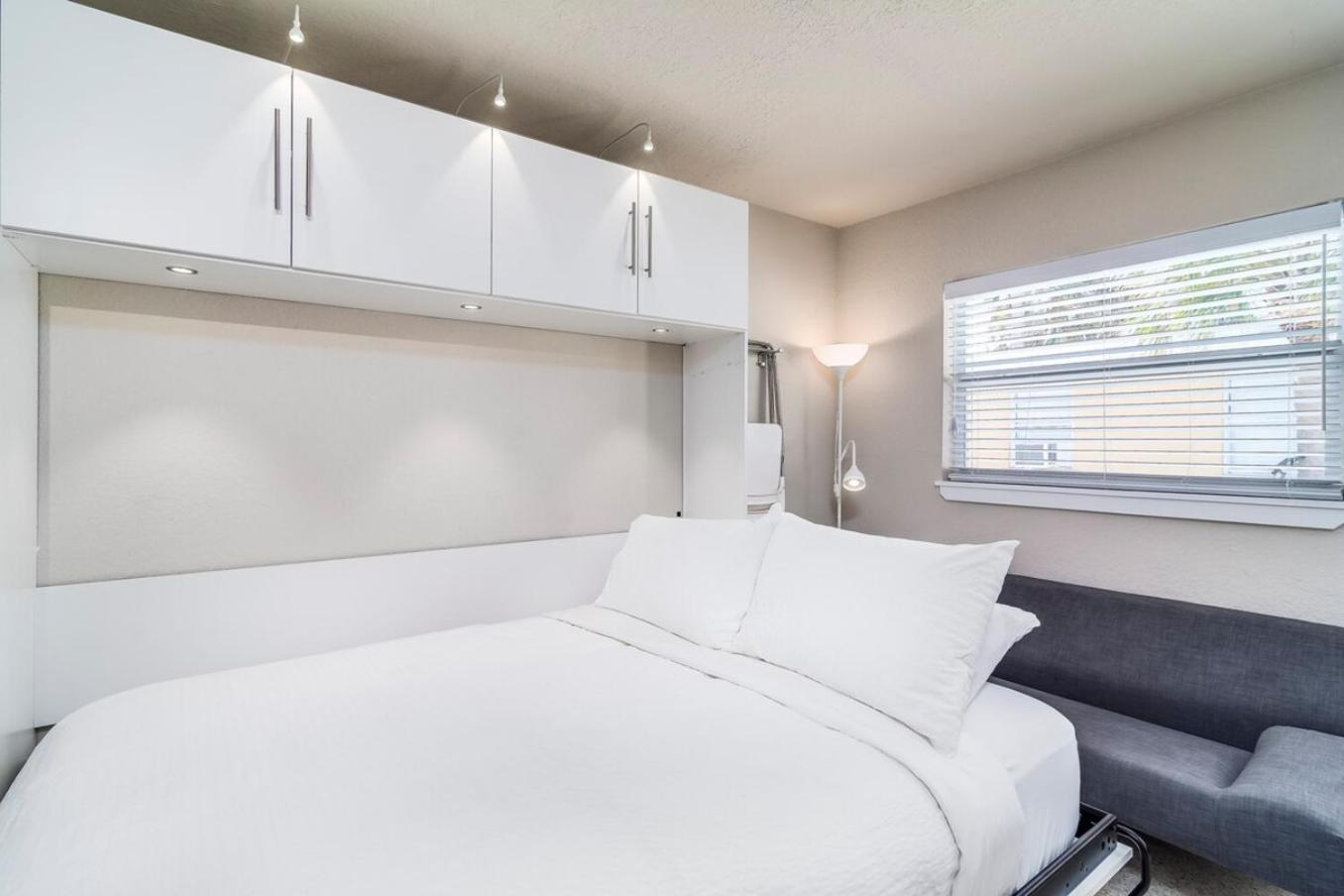 Boutique Vacation Rental Complex At Beach Cocoa Beach Exteriör bild